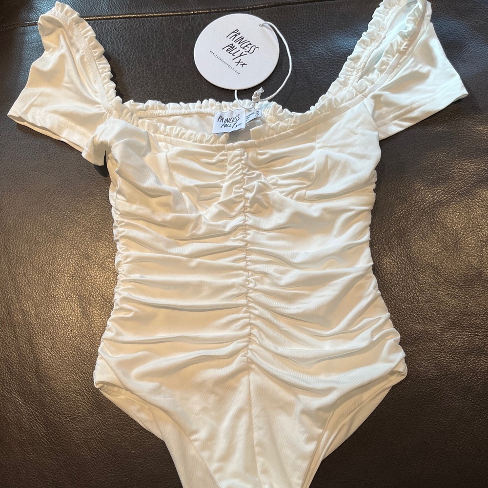 Princess Polly Annie Bodysuit - White, size 2 NWT